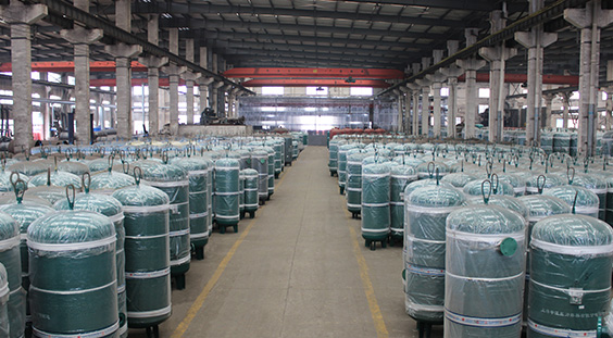 申容直供，只做性價(jià)比高儲(chǔ)氣罐！